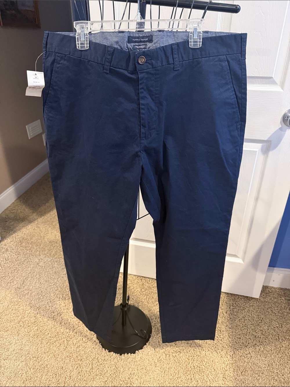 Tommy Hilfiger Tailored Fit Men's Navy Chino Dress Pants 40 x 32 NWT NEW